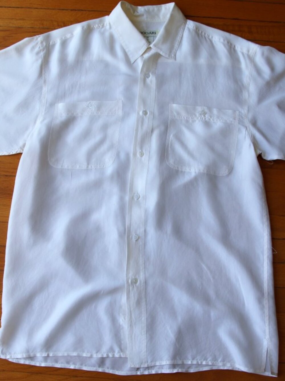 VINTAGE (ca. early 1990s) BOGARI 100% Silk Off-white SS Shirt